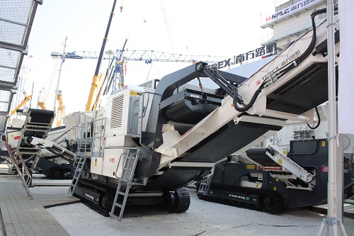 特雷克斯南方路機(jī)1-111型、1-111RS型履帶移動(dòng)式破碎站