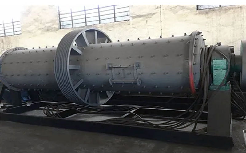 小型球磨機(jī)一臺(tái)的價(jià)格？