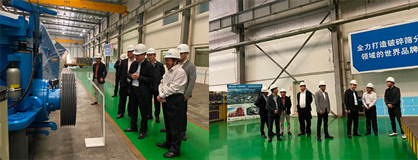 奉賢區(qū)人大常委會黨組書記、主任張培榮一行蒞臨上海山美股份開展“優(yōu)環(huán)境、穩(wěn)經(jīng)濟”大走訪大調(diào)研