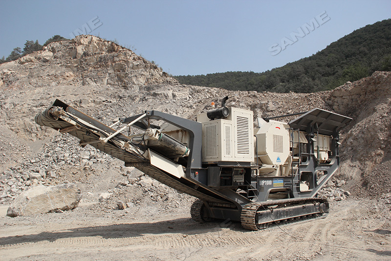 碎石生產(chǎn)線應(yīng)該選擇固定式還是移動(dòng)式？