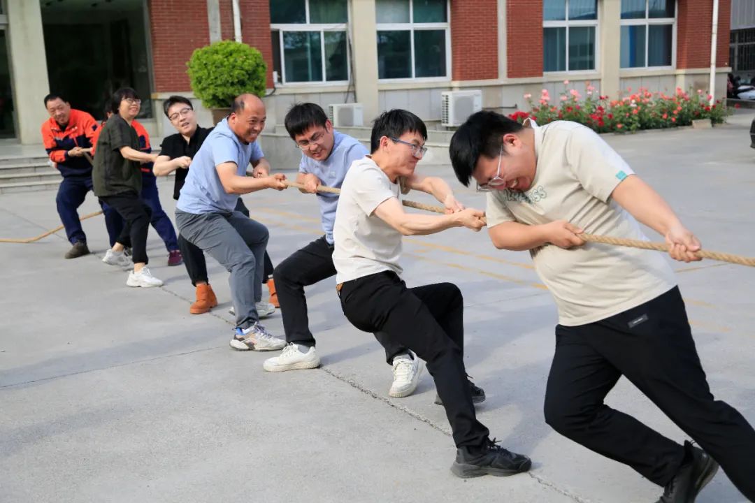 上海山美股份2025春季運(yùn)動(dòng)會(huì)火熱啟幕！拔河、籃球預(yù)賽燃情開(kāi)戰(zhàn)